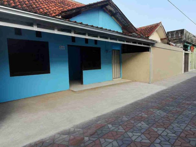 Di sewakan murah dkt RS Oen  Kandang sapi 5 menit ke UNS