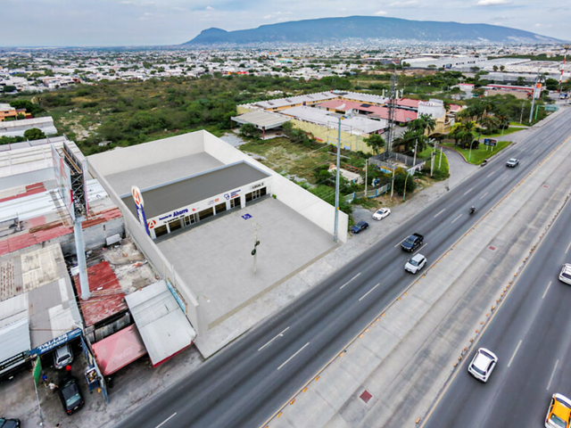 LOCAL EN RENTA EN SAN BERNABE, MONTERREY, NUEVO LEÓN