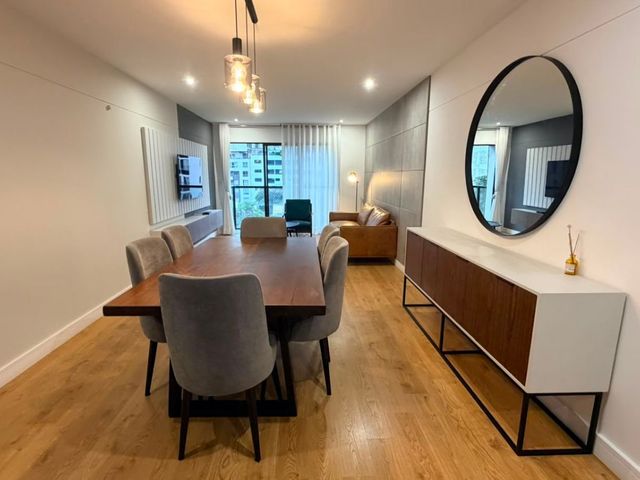 ALQUILER DEPARTAMENTO AMOBLADO 120M2 - MIRAFLORES | 3 HAB. + 2 COCHERAS