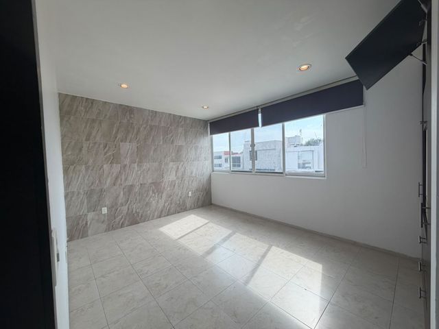 place photo 59