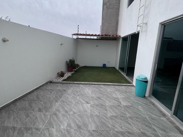 place photo 23