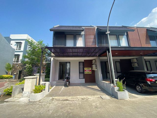Disewakan Rumah Di Dalam Kawasan Perum Mewah Adhivasa Maple Tanah Mas Semarang
