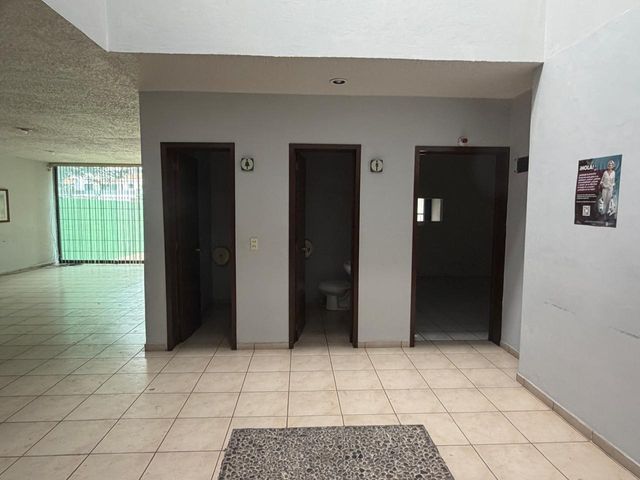 place photo 34