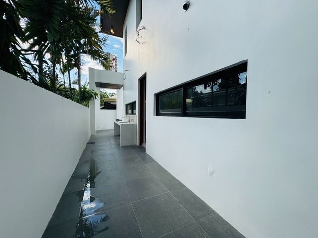 place photo 49