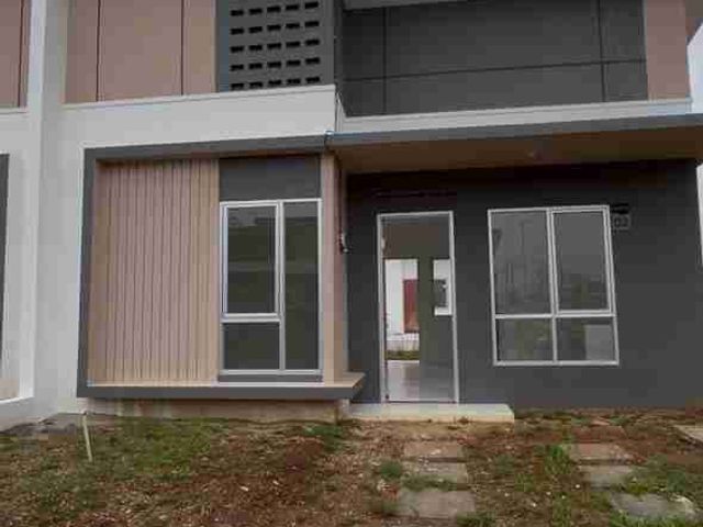 RUMAH DALAM CLUSTER PODOMORO TENJO POSISI HOOK SIAP HUNI