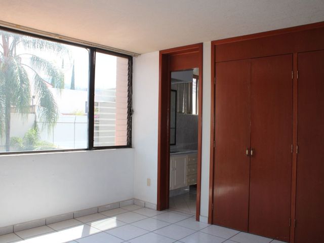 place photo 47
