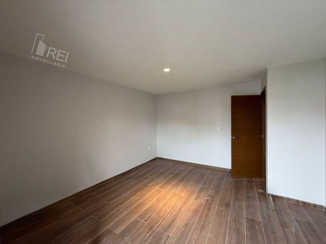 place photo 51