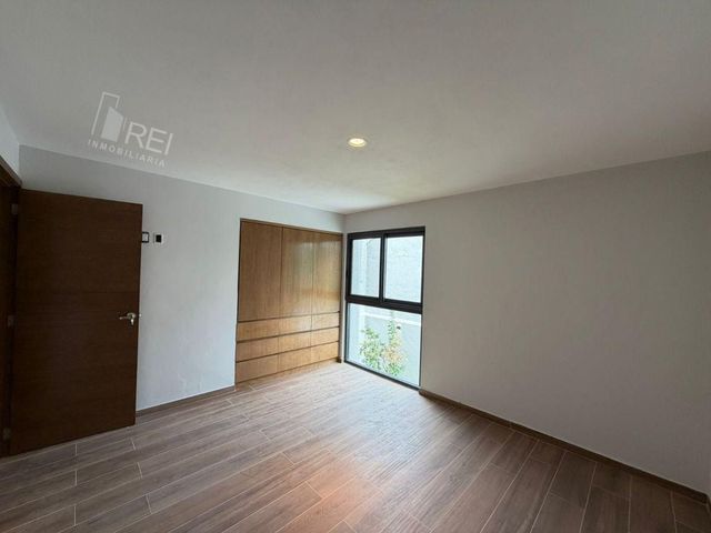 place photo 56
