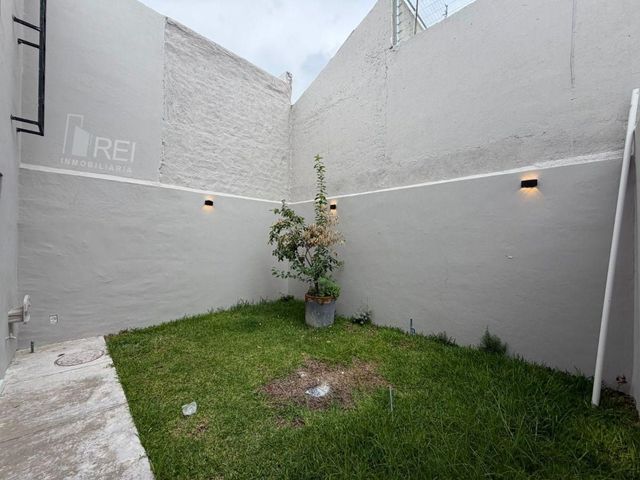 place photo 73