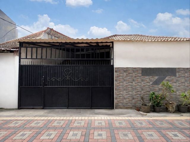 Rumah Karang Asem Row Jalan 2,5 Mobil Hadap Utara