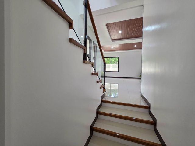place photo 54