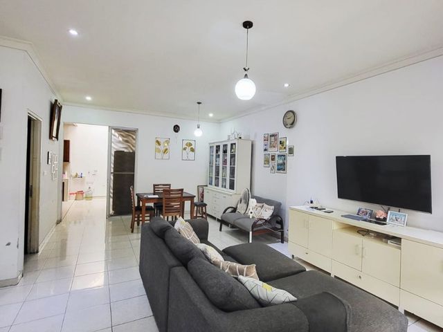 Rumah Sutera Feronia Alam Sutera Full Furnished Hadap Selatan