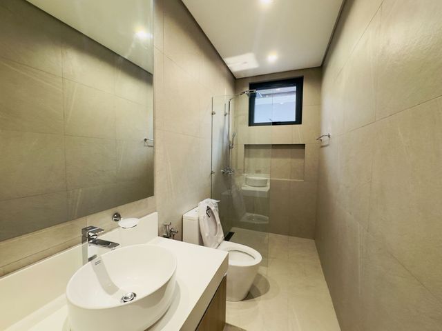 place photo 64