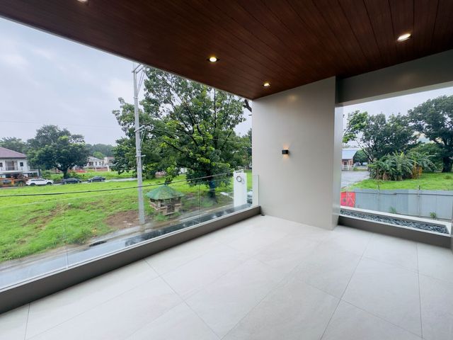 place photo 70