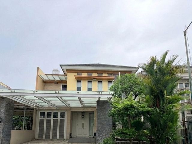 RUMAH PAKUWON CITY MINIMALIS SIAP HUNI STRATEGIS SEMI FURNISHED Hadap Barat