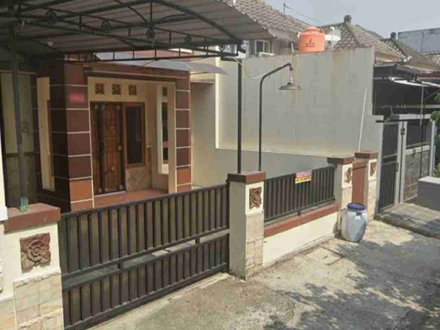 Di sewakan blakang Fave Manahan hdp Timur