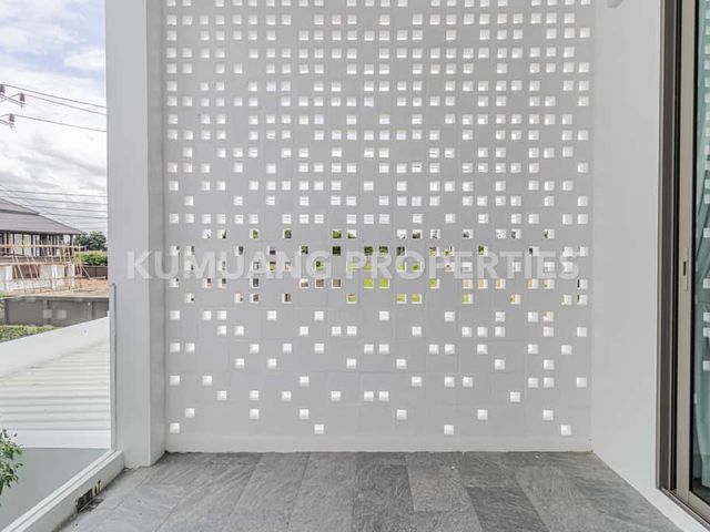 place photo 71