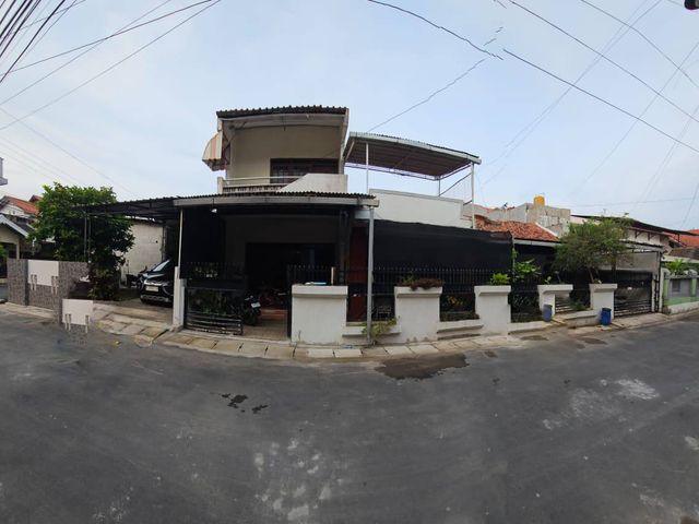 Dijual Rumah Lokasi di Jl. Menoreh Utara Semarang