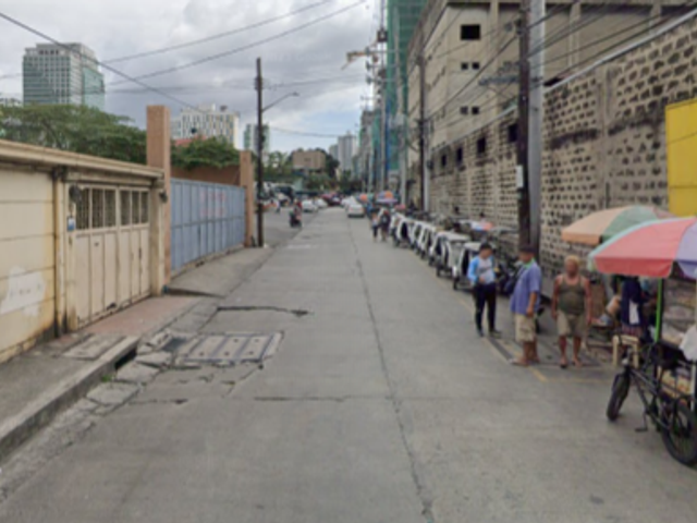 FOR SALE - Lot with Old House in Cubao, Quezon City