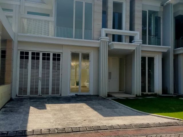 Rumah Grand Island Pakuwon City Dkt Palm Beach San Antonio