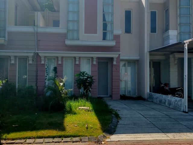 Rumah Pakuwon City Minimalis East Coast Park