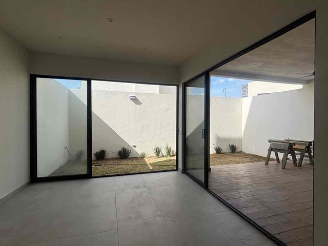 place photo 49