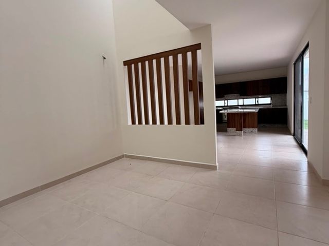 place photo 52