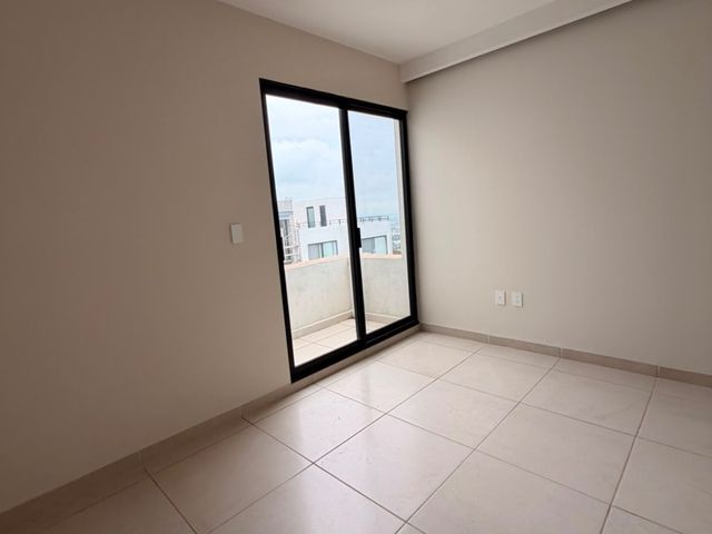 place photo 63