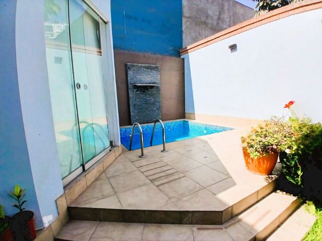 place photo 52