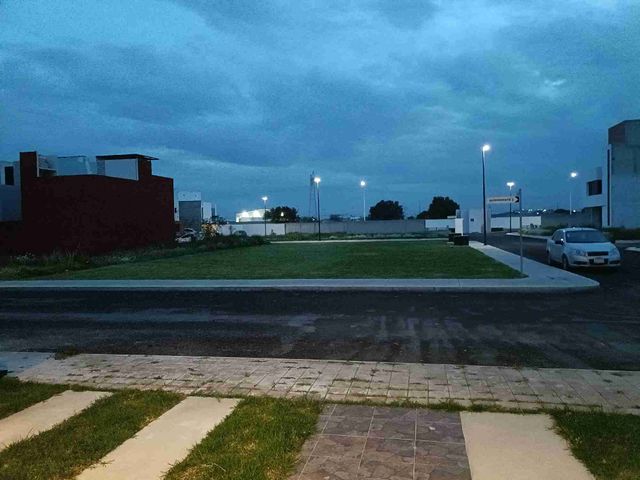 place photo 32