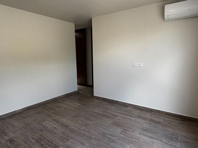place photo 53