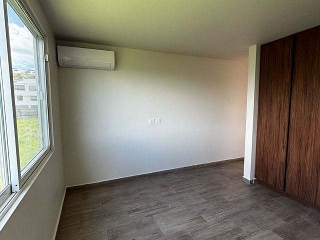place photo 58