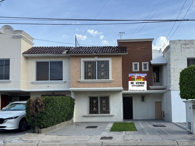 SE VENDE CASA LAGOS DEL CAMPESTRE LEON, GTO.