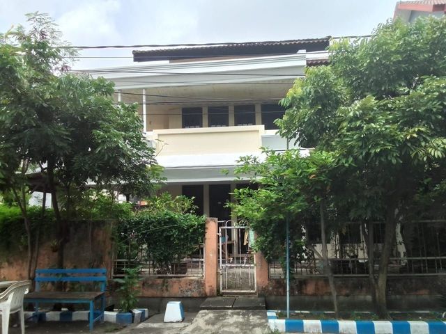 RUMAH DI BENDUL MERISI - Hadap Timur Selatan - jln lingkungan lebar