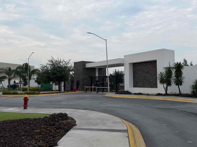 place photo 36
