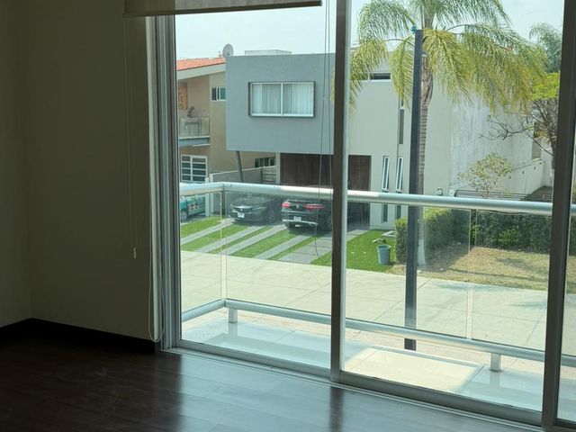 place photo 51