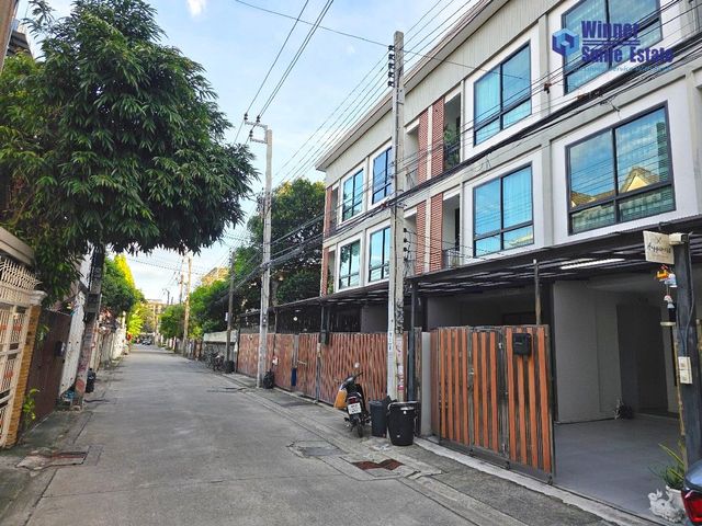 place photo 19