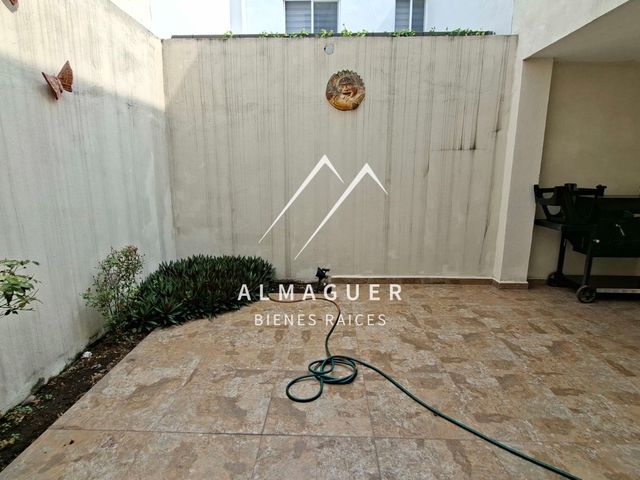 place photo 33