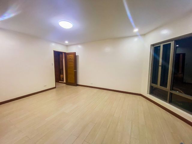 place photo 66