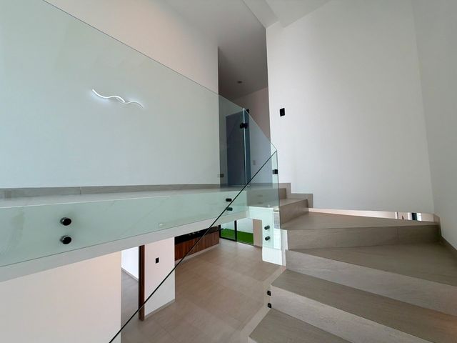 place photo 51