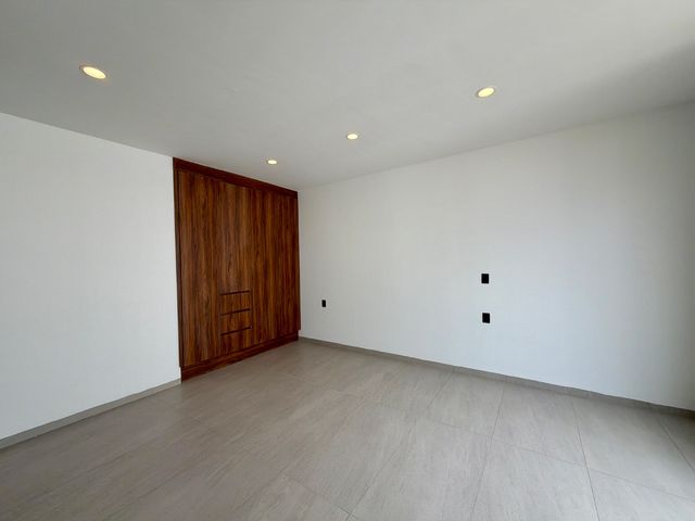 place photo 53