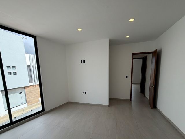 place photo 56