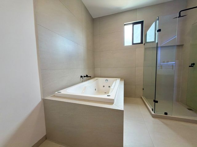place photo 75