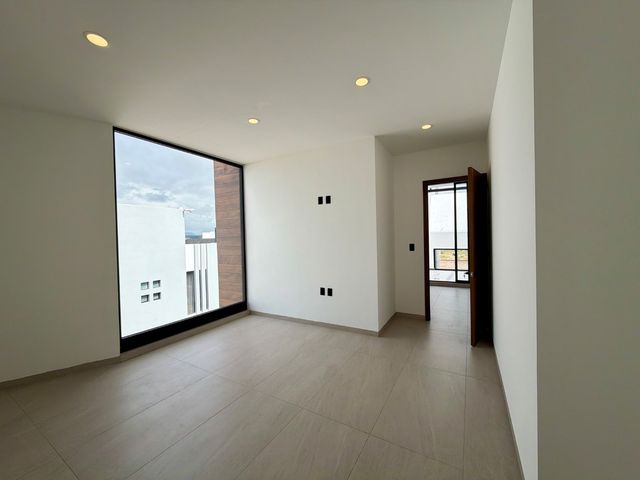 place photo 96