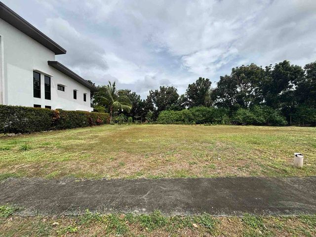 Tokyo Mansion Cavite Tagaytay City Prime Lot For Sale Good deal Clean Title near Nuvali Ayala Land Westgrove Solenad Greenfield Sta Rosa Alabang