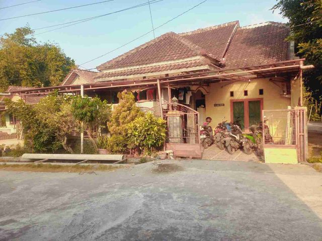 JUAL RUMAH DI SELOMARTANI BARAT SIDOREJO KALASAN/Turun harga