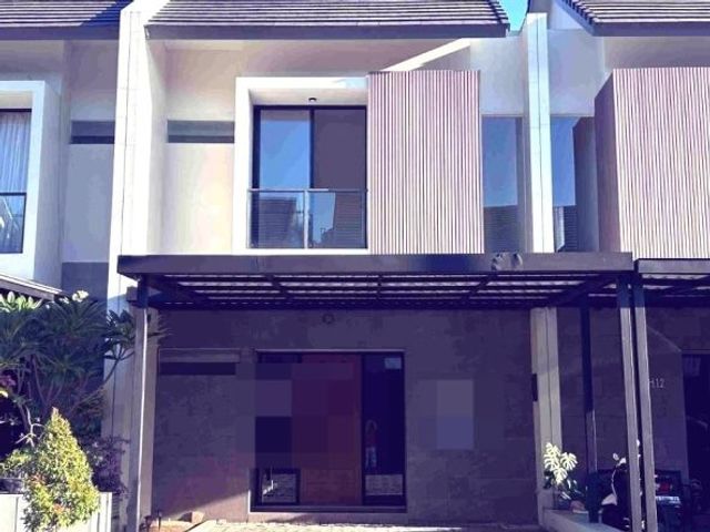 Disewakan rumah 2 lantai siap pakai , baru , Central park Juanda, Sidoarjo