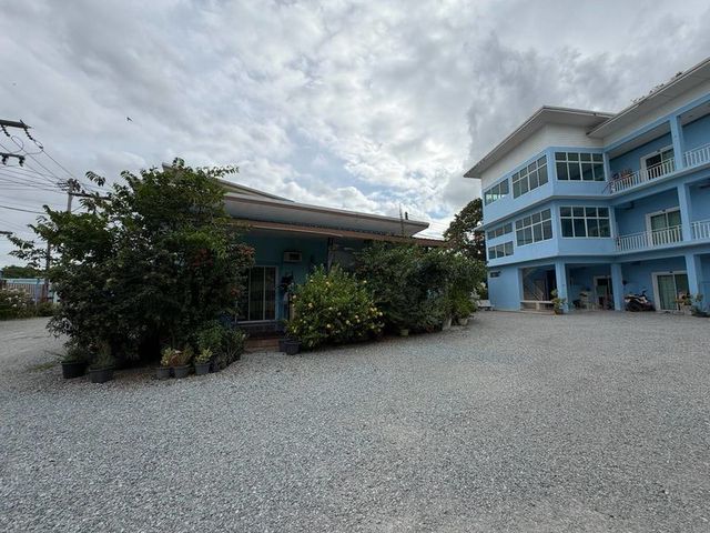 place photo 17