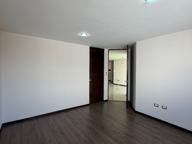 place photo 79