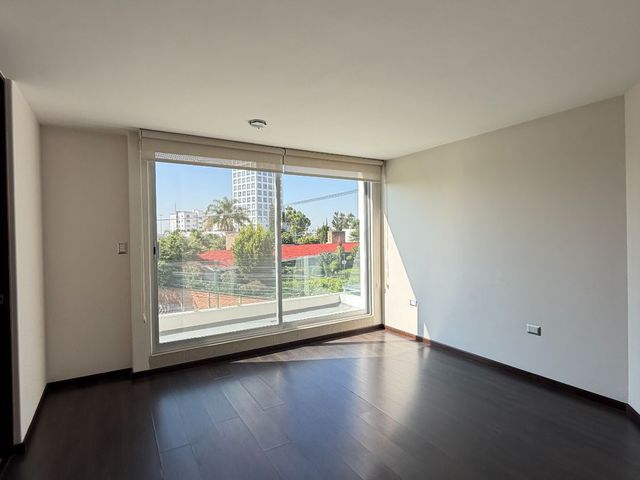 place photo 97
